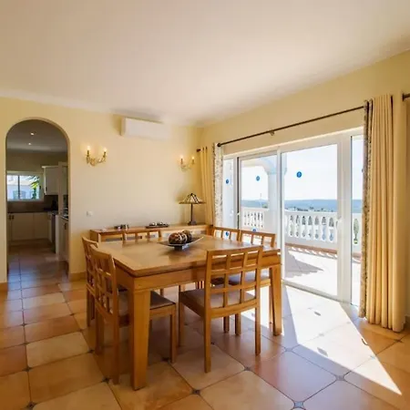 Parque Da Floresta 209 With Pool On Golf 布德恩斯